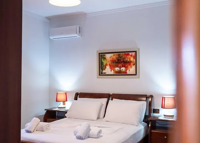 Kevin's * Sarandë