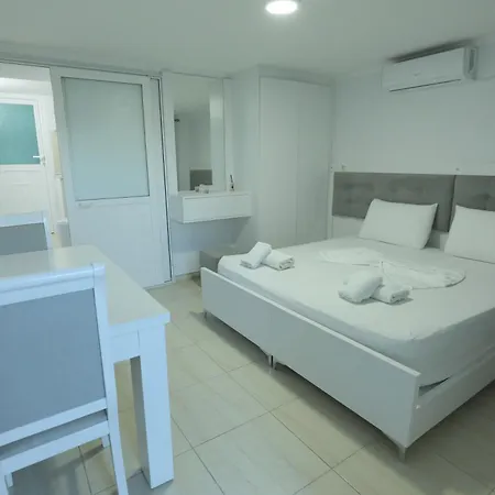 Kevin's * Σαράντα